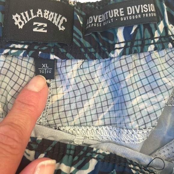 Billabong Men's Swim Shorts - Blue Pattern XL - Picture 2 of 9